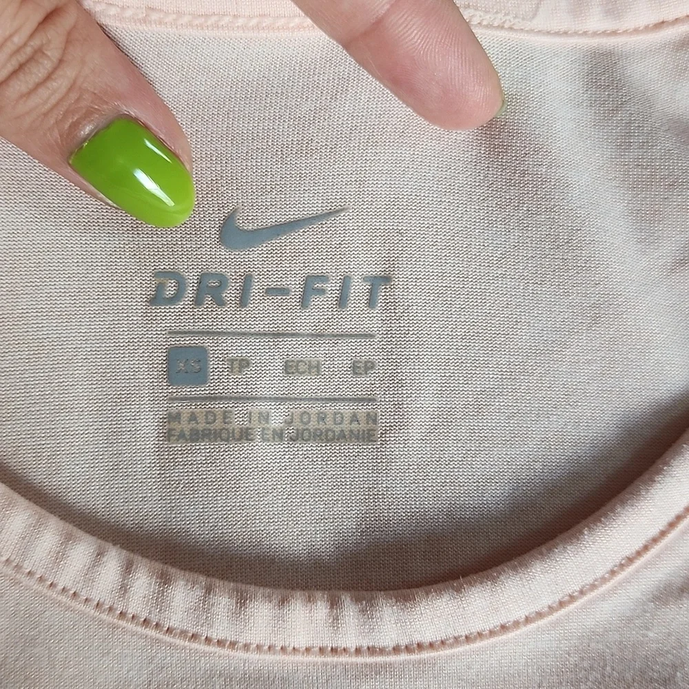 Nike Peach Tank Top - Picture 3 of 4